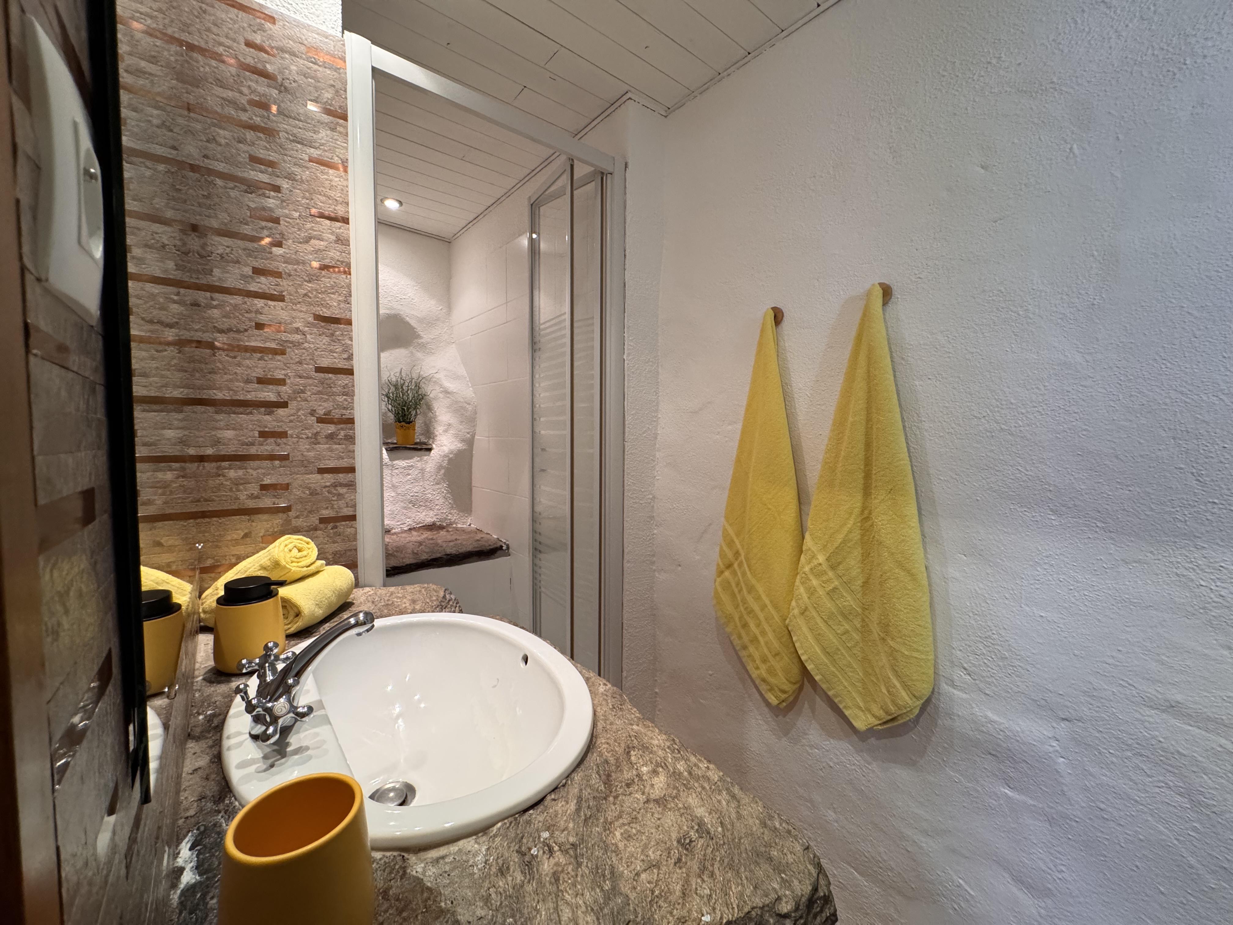 dalle d eau cevennes chambre d hotes les hotes du chataignier